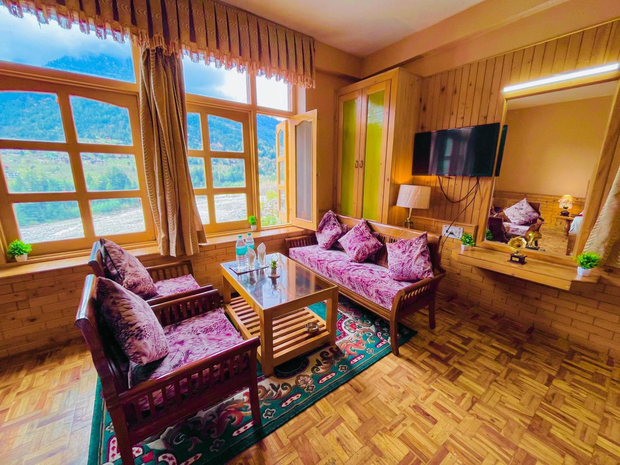 Hotel Hollywood Vibes #Riverview #Premium Rooms #Prime Location #Most Awarded #Parking #Top Rated #Open Terrace #Lawn #Best Selling Hotel In Manali Exterior photo