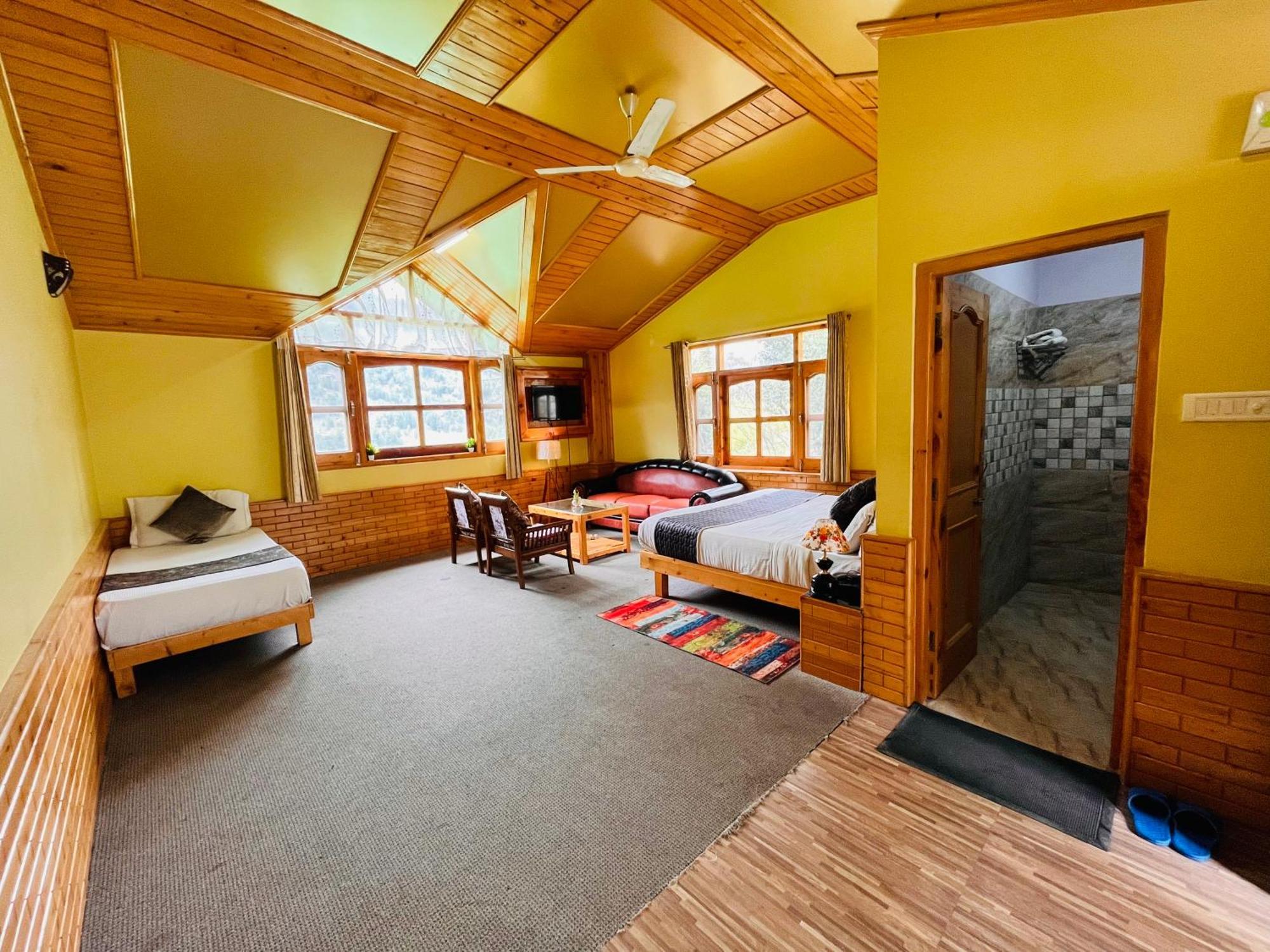 Hotel Hollywood Vibes #Riverview #Premium Rooms #Prime Location #Most Awarded #Parking #Top Rated #Open Terrace #Lawn #Best Selling Hotel In Manali Exterior photo