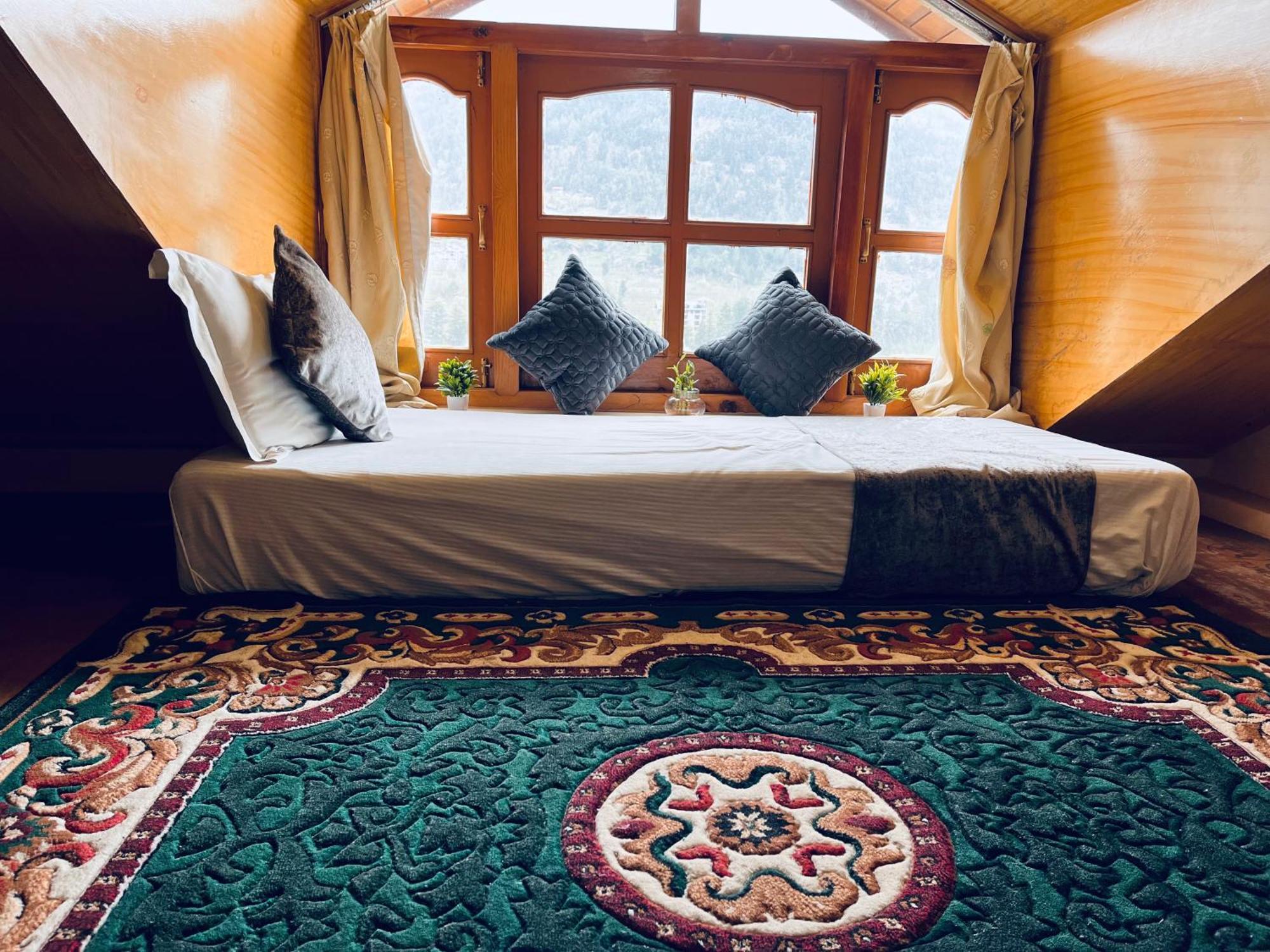 Hotel Hollywood Vibes #Riverview #Premium Rooms #Prime Location #Most Awarded #Parking #Top Rated #Open Terrace #Lawn #Best Selling Hotel In Manali Exterior photo