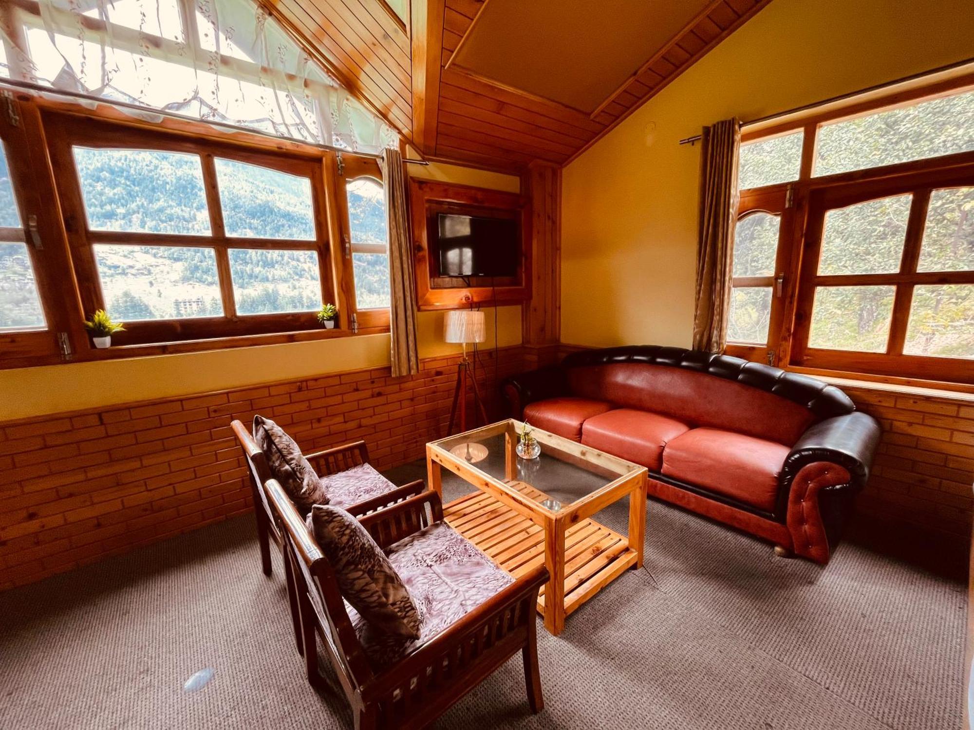 Hotel Hollywood Vibes #Riverview #Premium Rooms #Prime Location #Most Awarded #Parking #Top Rated #Open Terrace #Lawn #Best Selling Hotel In Manali Exterior photo