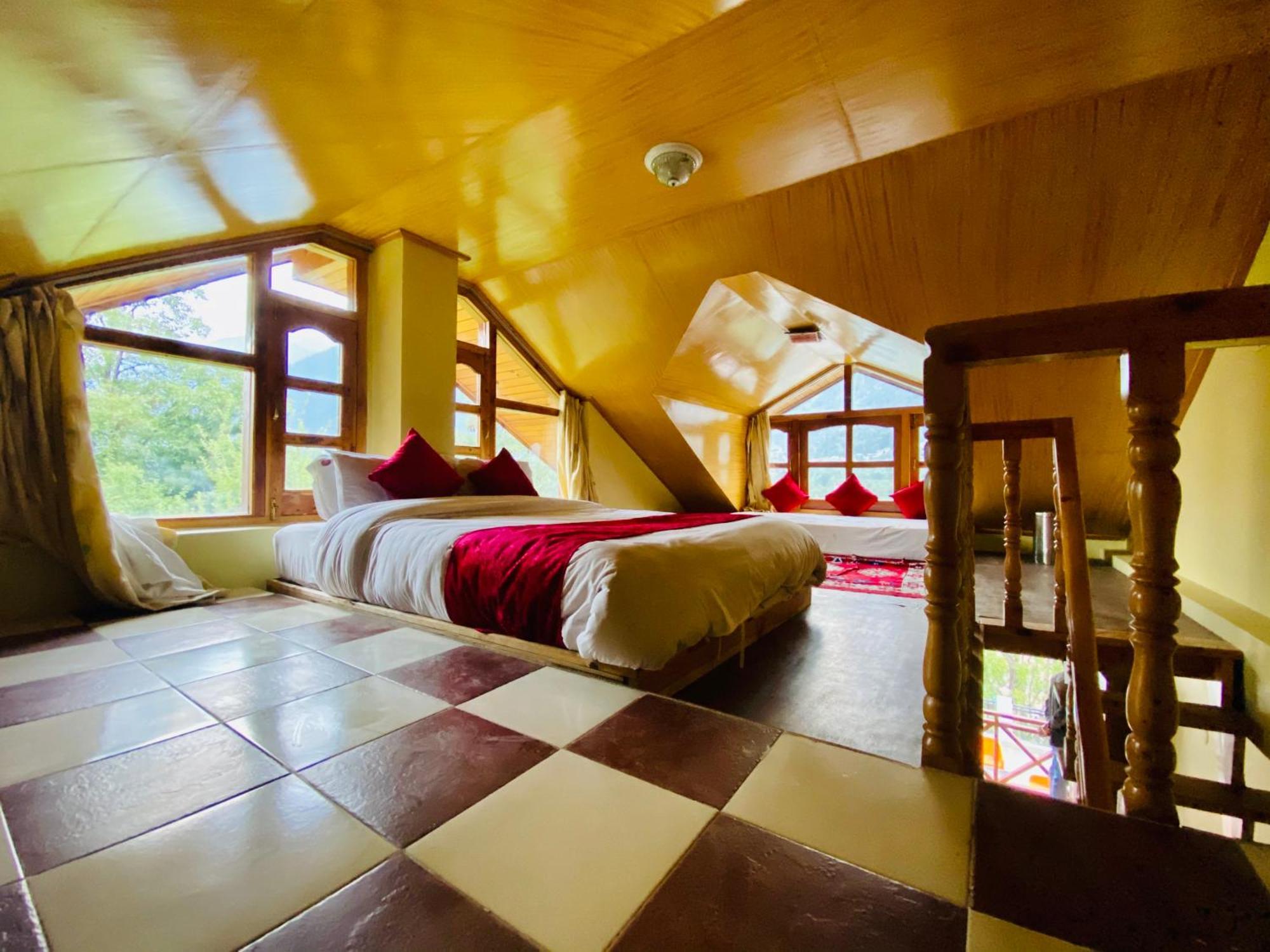 Hotel Hollywood Vibes #Riverview #Premium Rooms #Prime Location #Most Awarded #Parking #Top Rated #Open Terrace #Lawn #Best Selling Hotel In Manali Exterior photo