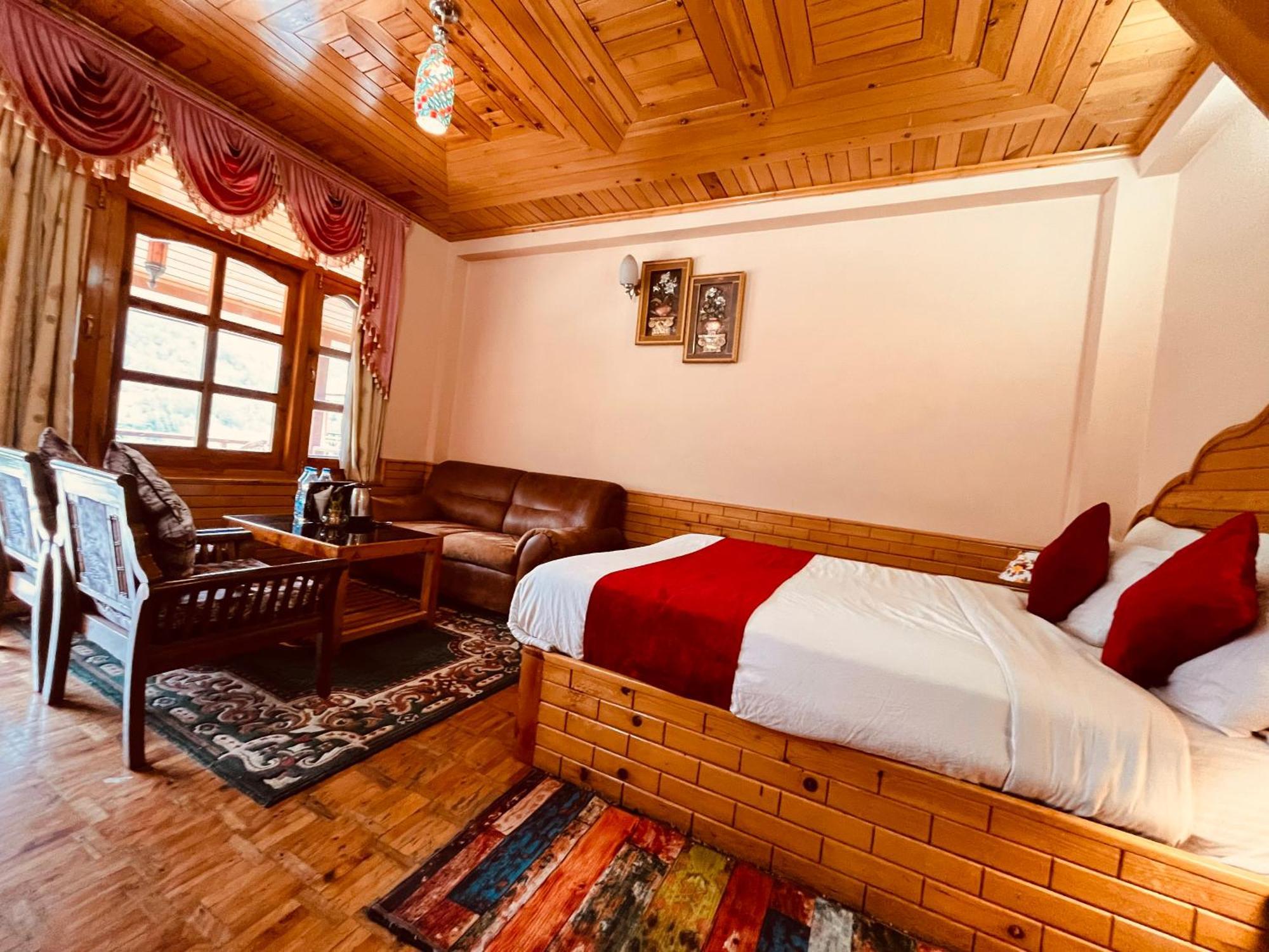 Hotel Hollywood Vibes #Riverview #Premium Rooms #Prime Location #Most Awarded #Parking #Top Rated #Open Terrace #Lawn #Best Selling Hotel In Manali Exterior photo