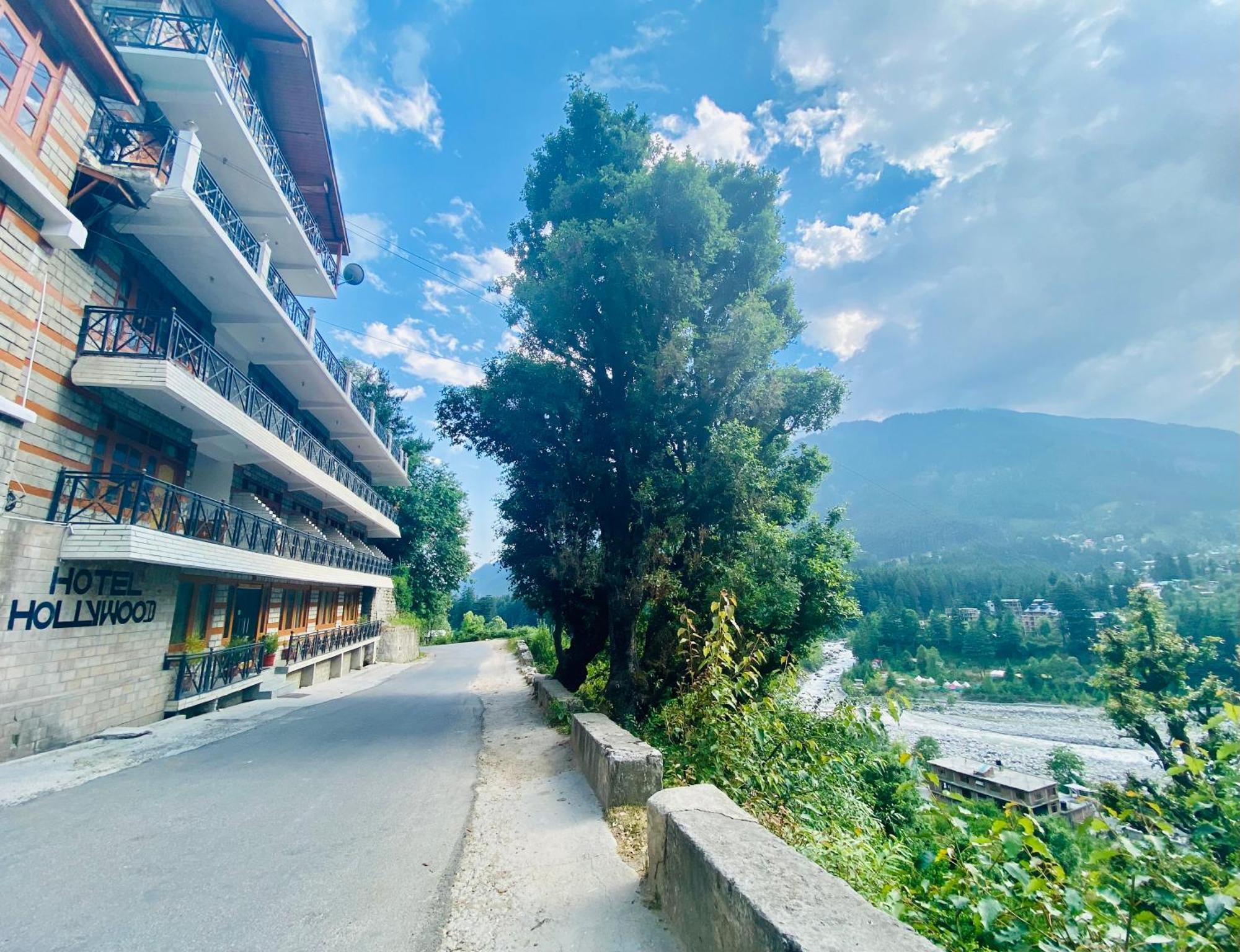Hotel Hollywood Vibes #Riverview #Premium Rooms #Prime Location #Most Awarded #Parking #Top Rated #Open Terrace #Lawn #Best Selling Hotel In Manali Exterior photo
